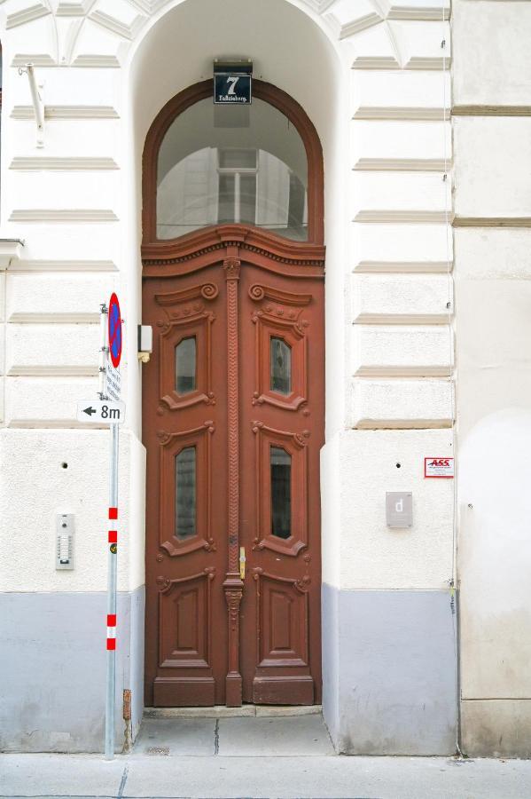 Modern Duplex Museumsquartier Apartment