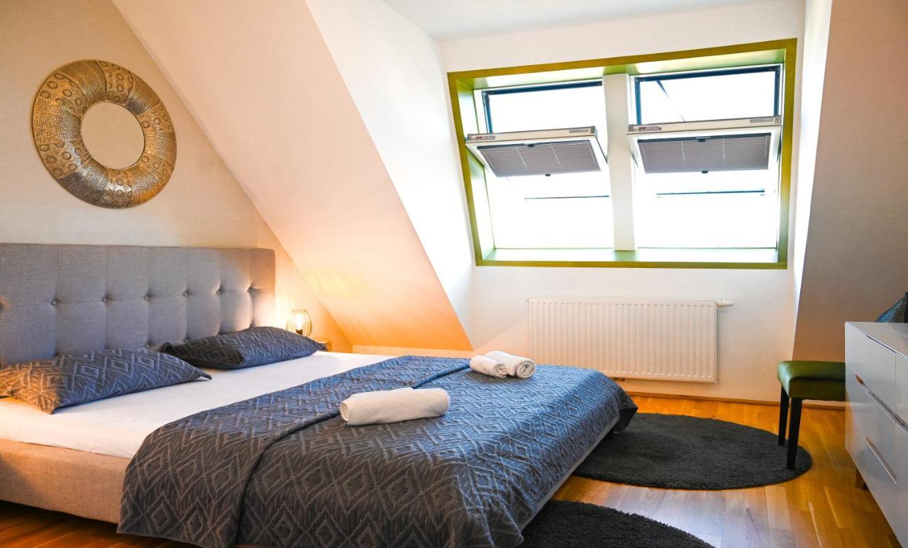 Modern Duplex Museumsquartier * Vienna